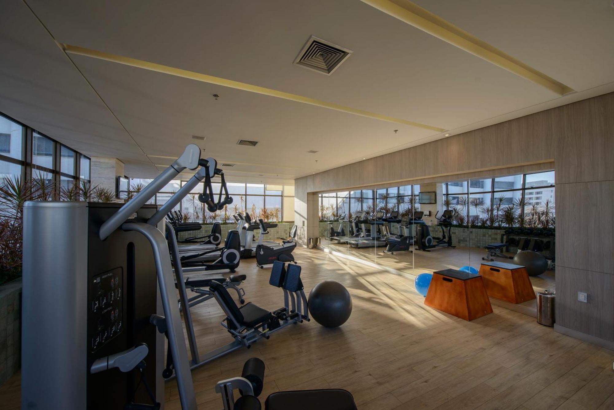 Hotel Gran Marquise Fortaleza  Kültér fotó The gym at the hotel